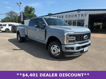 2026 Ford Super Duty F-350 DRW Platinum