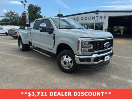 2026 Ford Super Duty F-350 DRW LARIAT