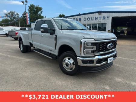 2026 Ford Super Duty F-350 DRW LARIAT