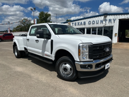 2027 Ford Super Duty F-350 DRW XL