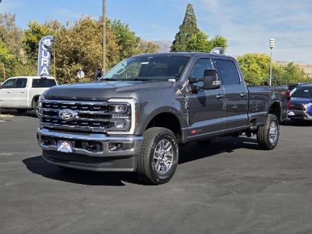 2027 Ford Super Duty F-350 SRW LARIAT