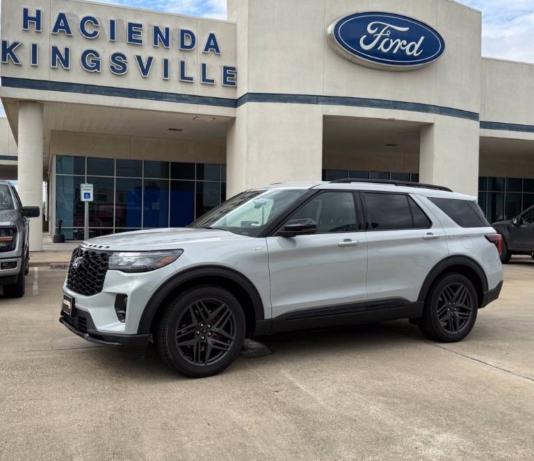 2027 Ford Explorer ST-Line