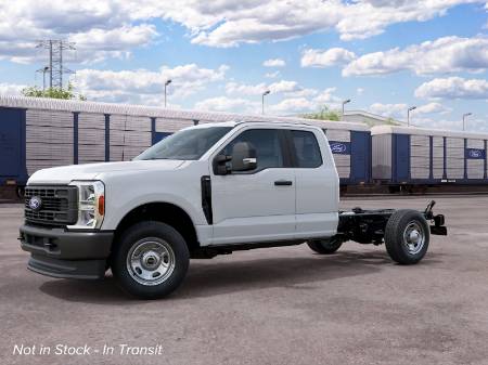 2027 Ford Super Duty F-350 SRW XL