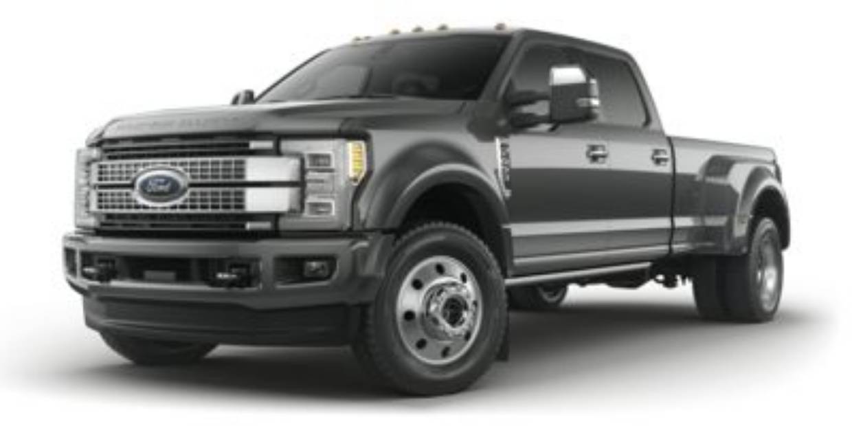 2019 Ford F-450 Super Duty Platinum's photo