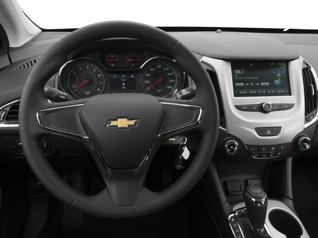 2017 Chevrolet Cruze LS photo 7