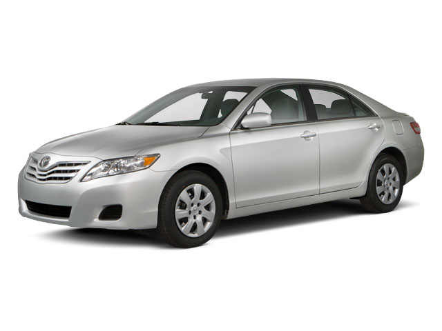 2010 Toyota Camry LE's photo