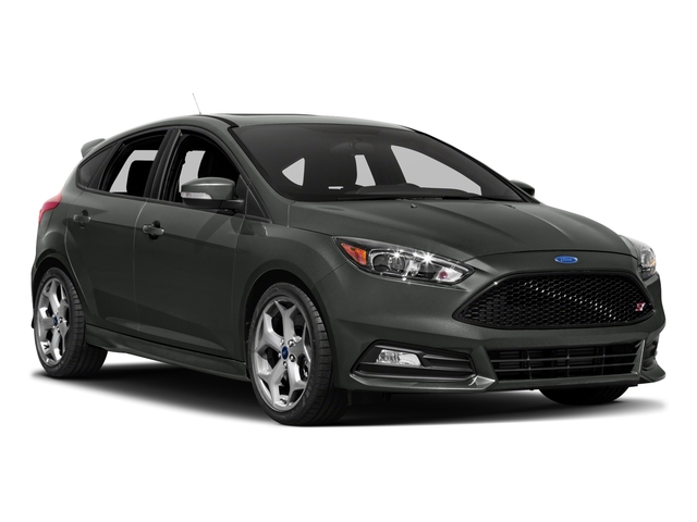 2017 Ford Focus ST photo 6