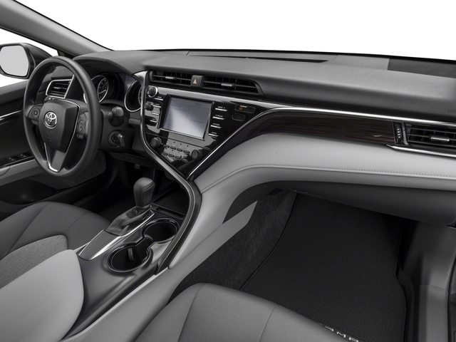 2018 Toyota Camry L photo 2