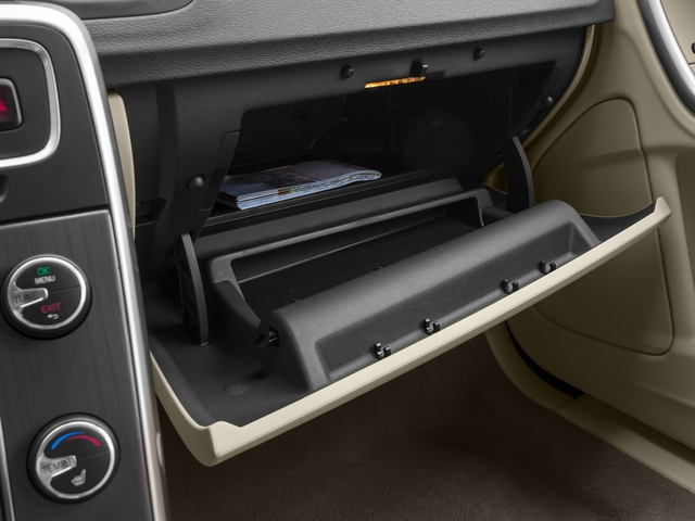 2016 Volvo V60 T5 photo 46