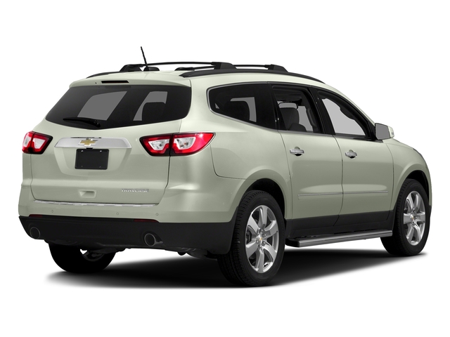 2017 Chevrolet Traverse Premier photo 2