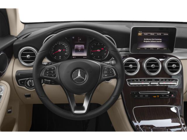 2019 Mercedes Benz GLC 300 4MATIC photo 3