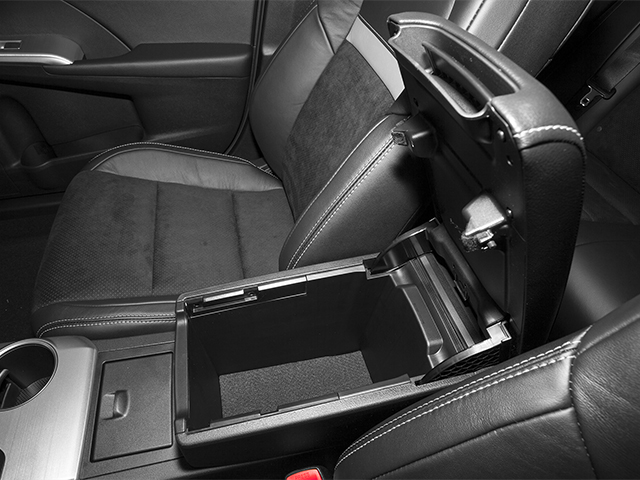 2014 Toyota Camry L photo 45